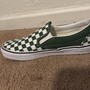 Vans men’s 8 Green Checkered Slip-On Shoes